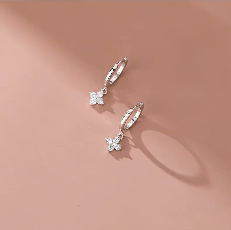 925 Sterling Silver Leaf Earrings